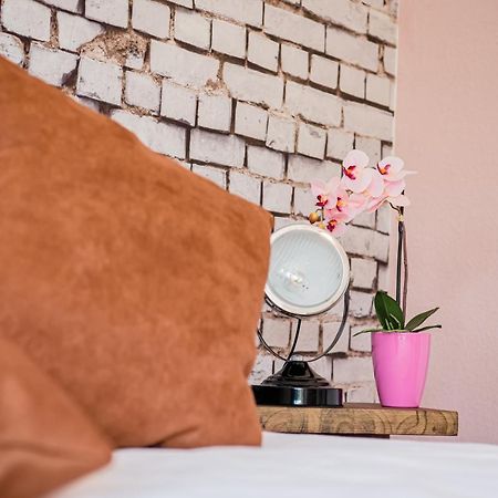 Industrie Stil Apartment Unweit Vom See 로스하임 외부 사진