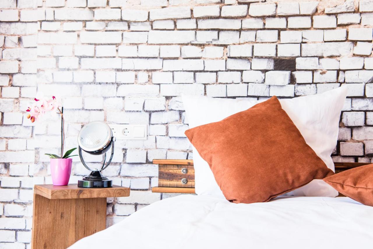 Industrie Stil Apartment Unweit Vom See 로스하임 외부 사진