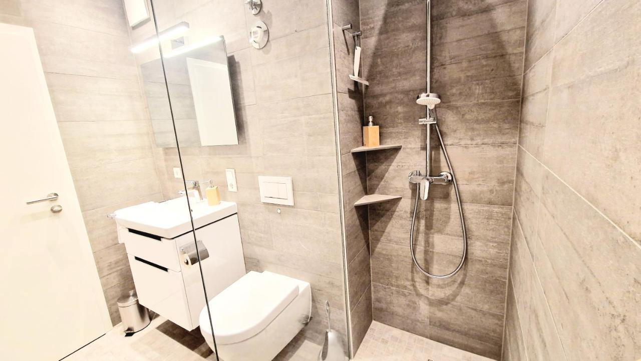 Industrie Stil Apartment Unweit Vom See 로스하임 외부 사진