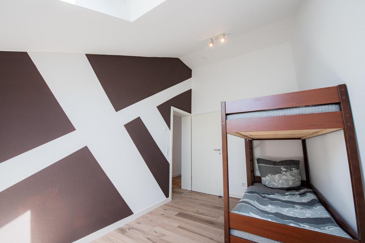 Industrie Stil Apartment Unweit Vom See 로스하임 외부 사진