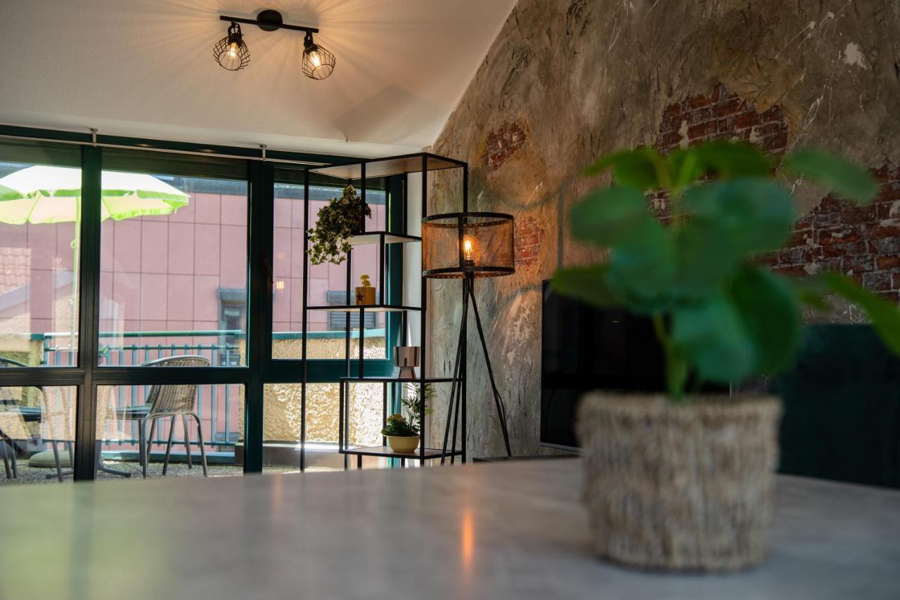 Industrie Stil Apartment Unweit Vom See 로스하임 외부 사진
