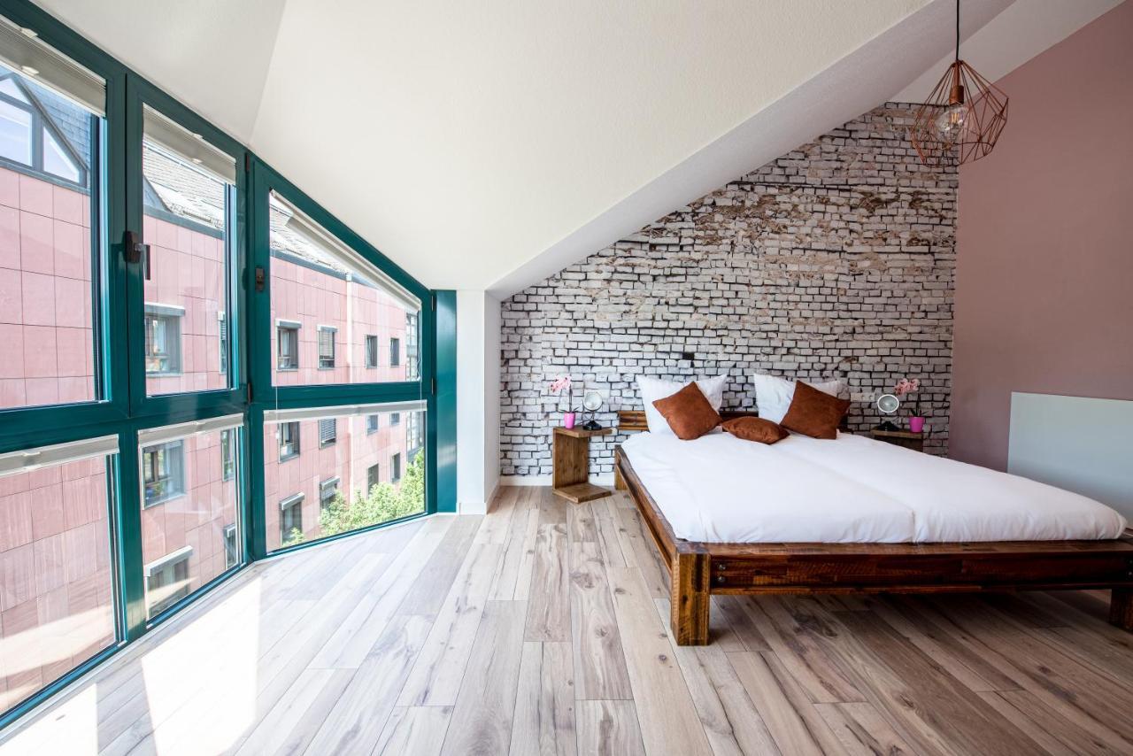 Industrie Stil Apartment Unweit Vom See 로스하임 외부 사진